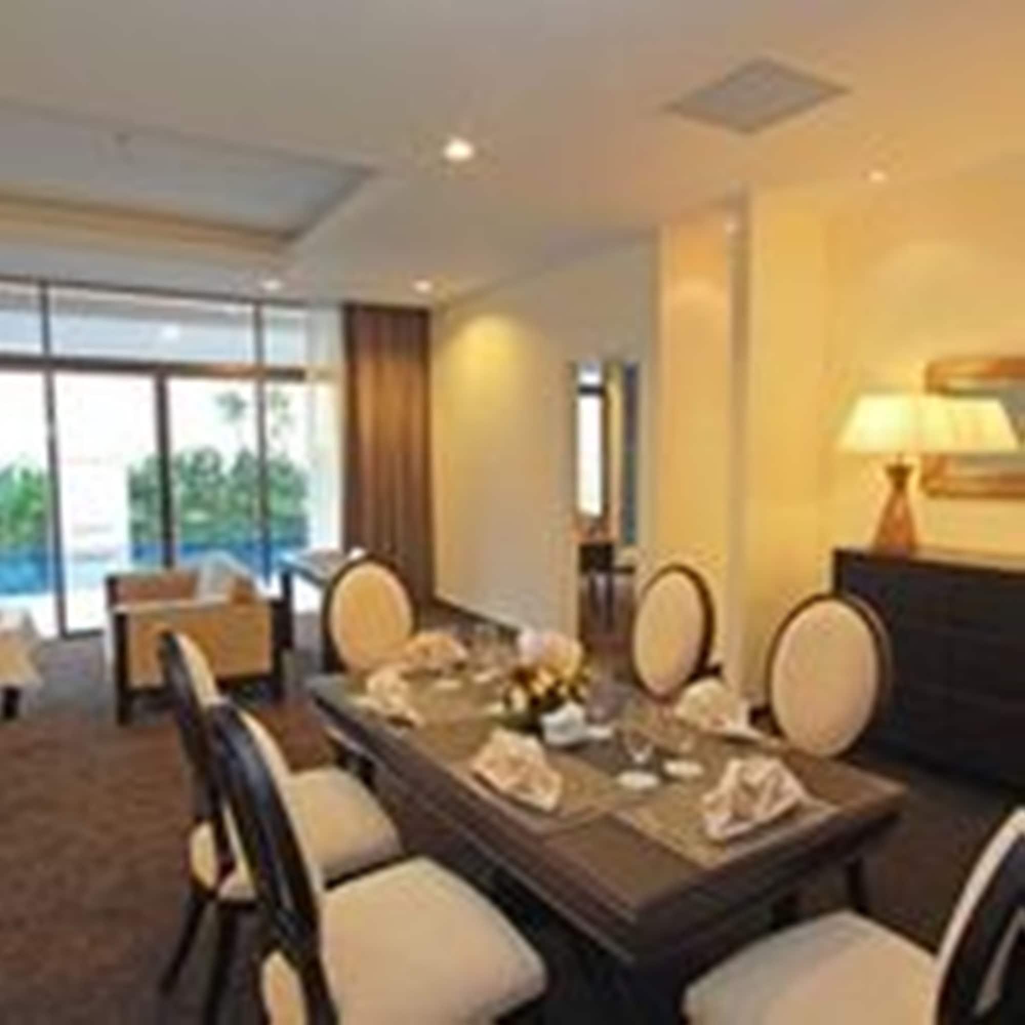 Harmoni One Convention Hotel And Service Apartments Batam Eksteriør bilde