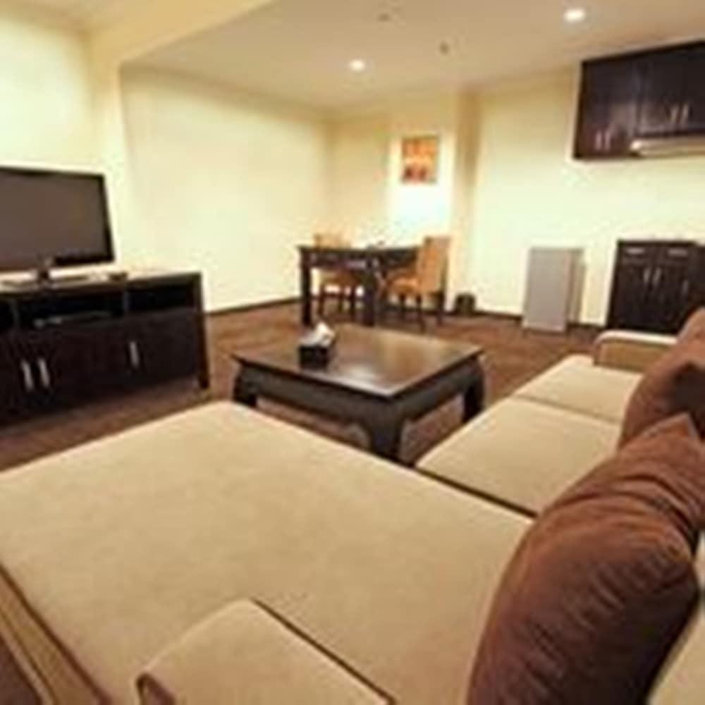 Harmoni One Convention Hotel And Service Apartments Batam Eksteriør bilde