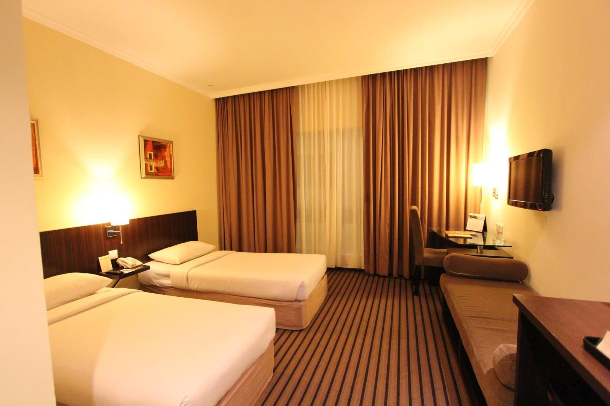 Harmoni One Convention Hotel And Service Apartments Batam Eksteriør bilde