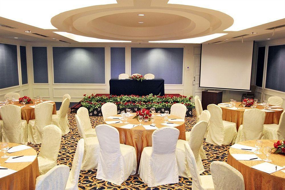 Harmoni One Convention Hotel And Service Apartments Batam Eksteriør bilde