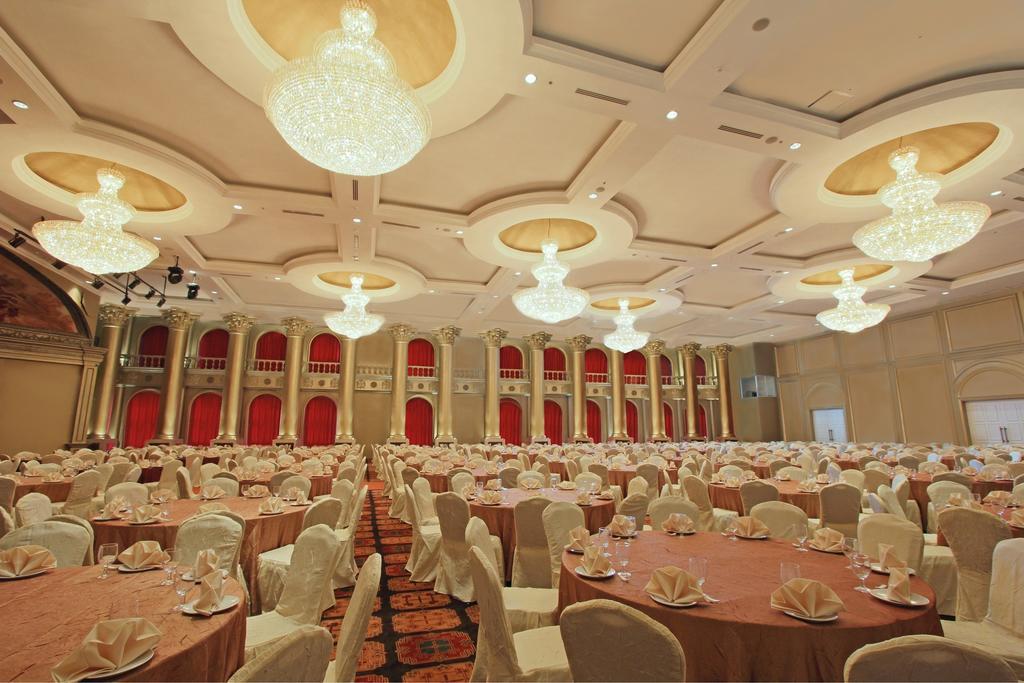 Harmoni One Convention Hotel And Service Apartments Batam Eksteriør bilde