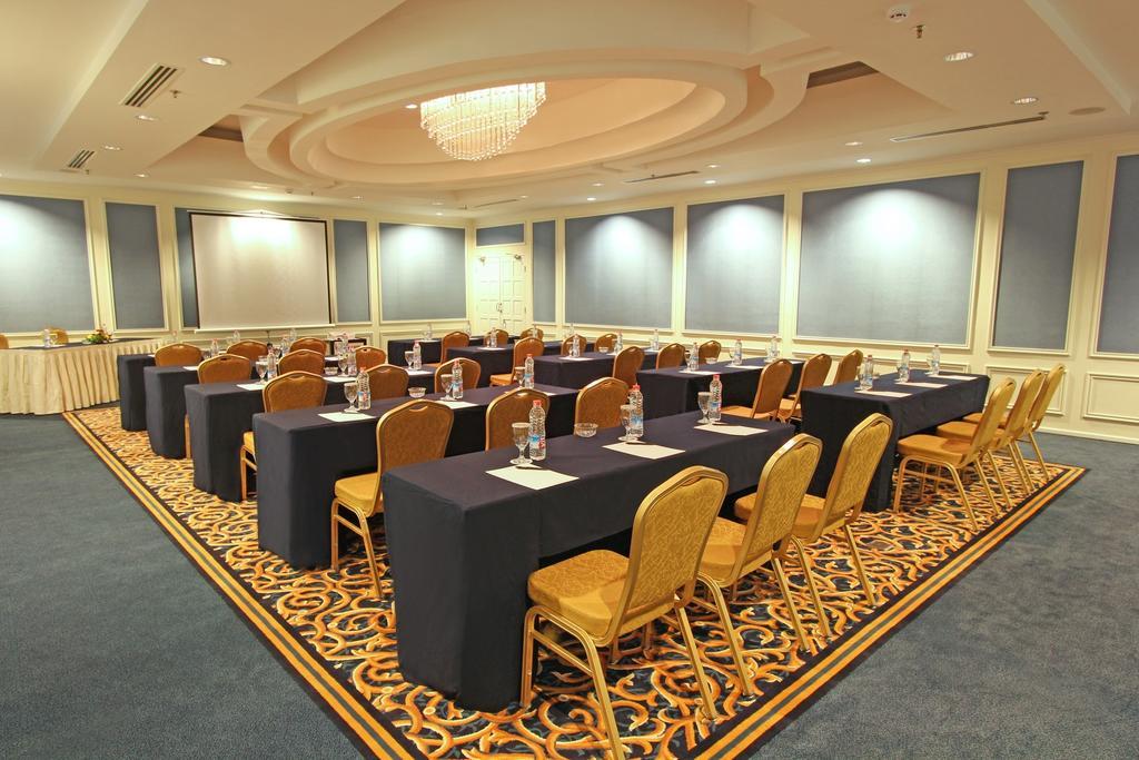 Harmoni One Convention Hotel And Service Apartments Batam Eksteriør bilde