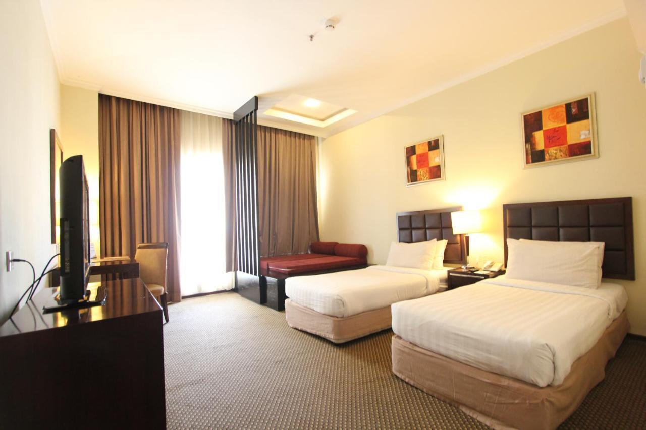 Harmoni One Convention Hotel And Service Apartments Batam Eksteriør bilde