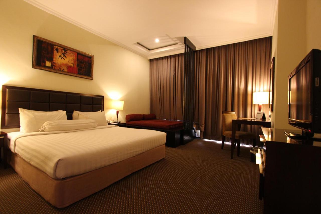 Harmoni One Convention Hotel And Service Apartments Batam Eksteriør bilde